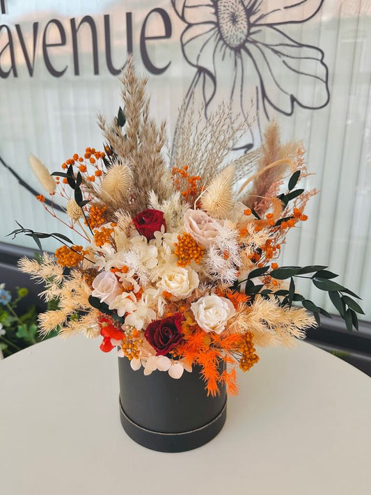 <div class="product-description">
<h2>Omakase Preserved Flower Bloom Box</h2>
<p>Our <strong>Omakase Preserved Flower Bloom Box</strong> features a bespoke mix of preserved and dried blooms, thoughtfully arranged just for you. Choose your favorite color theme, and we’ll handcraft a one-of-a-kind bloom box that suits any occasion.</p>
<p>Whether it’s for your partner, a family member, or a close friend, this meaningful gift is designed to last. Simple, beautiful, and made with love — it’s a perfe