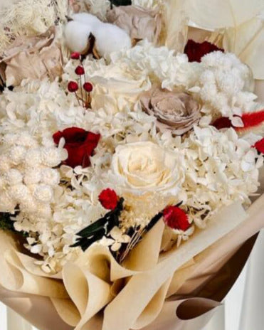 closeup of this elegant extravagant bouquet