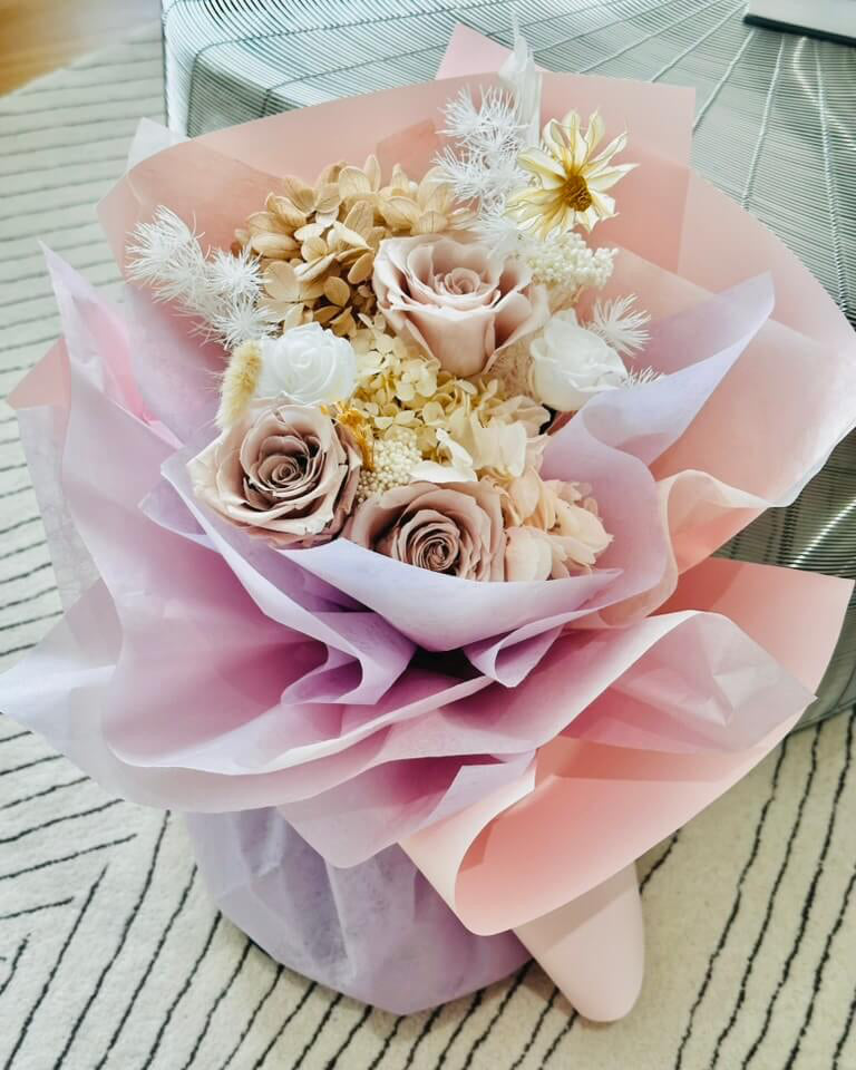 Elegant Small Omakase bouquet showcasing preserved roses and dried florals, perfect for a thoughtful gift.